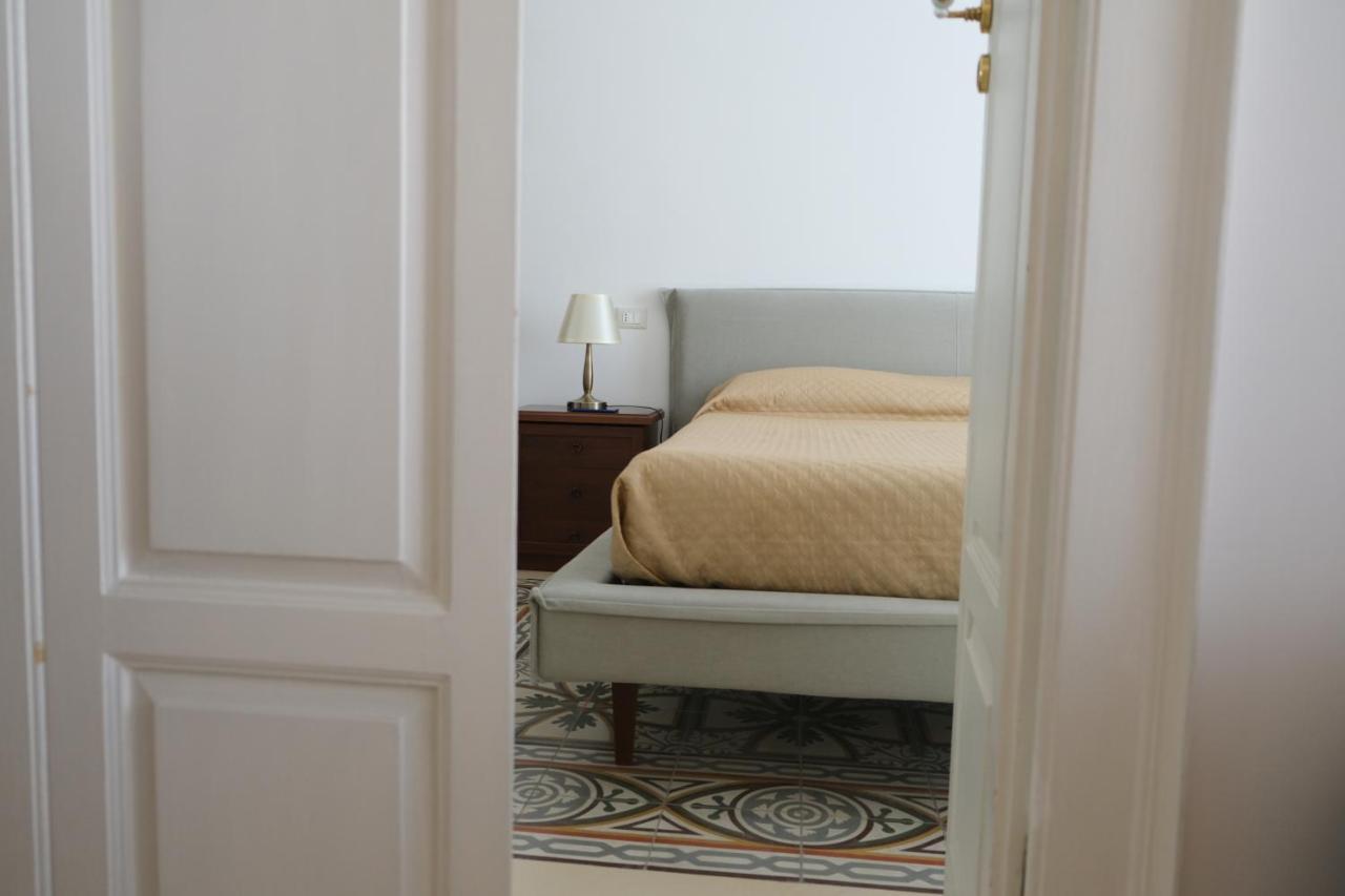 Al Corso Charming Rooms Пескічі Екстер'єр фото