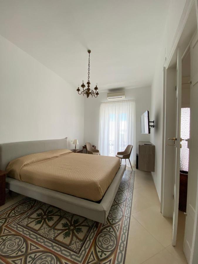 Al Corso Charming Rooms Пескічі Екстер'єр фото